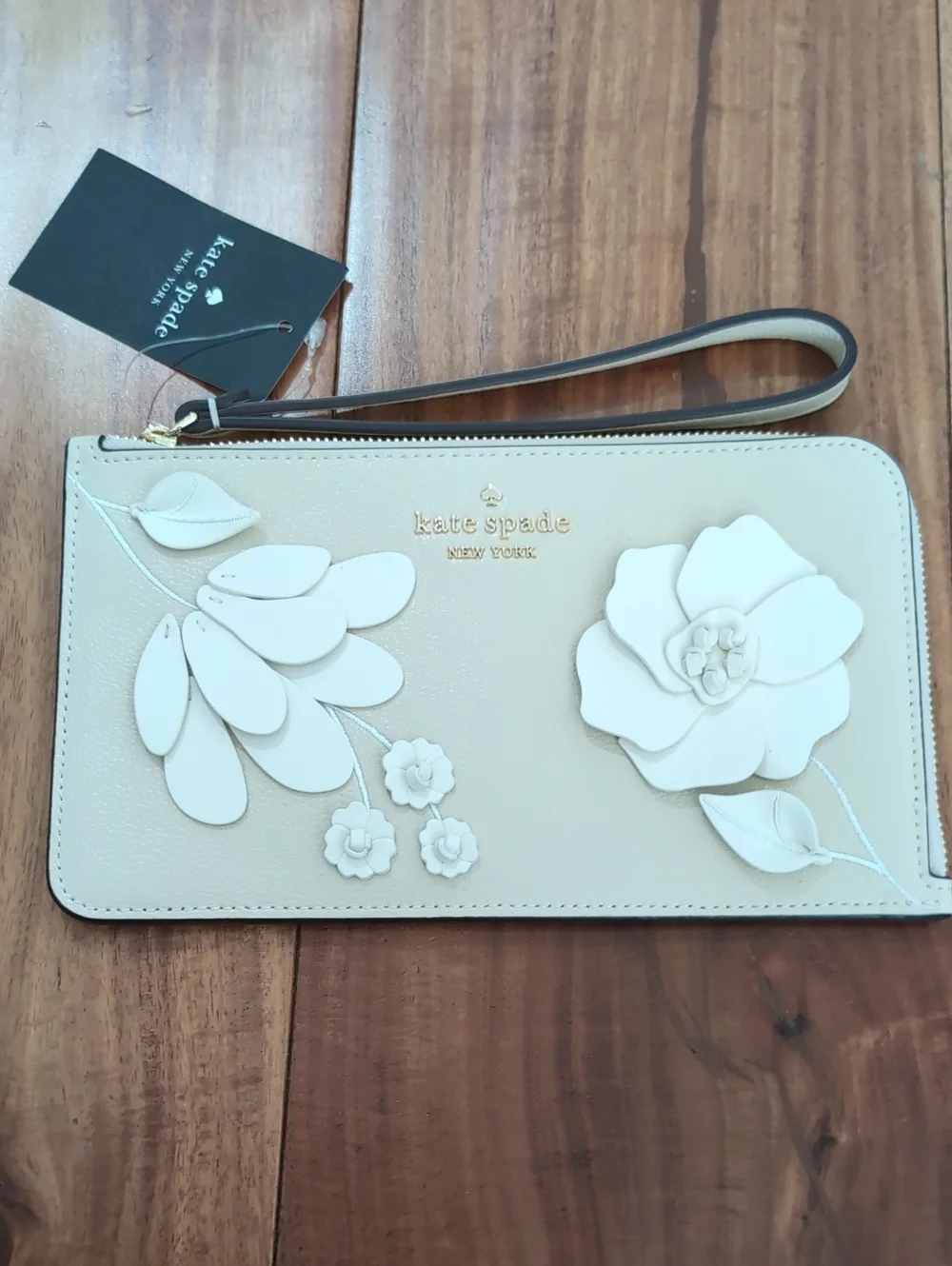 kate spade item wristlet